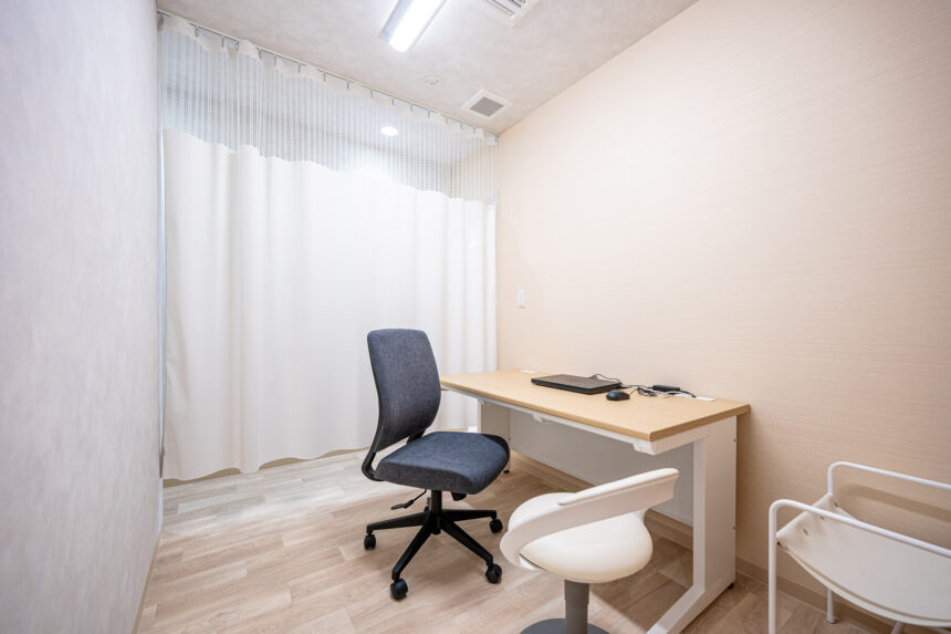 発熱外来診察室