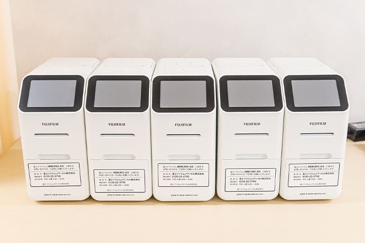 感染症迅速診断検査装置（IMMUNO AG2）